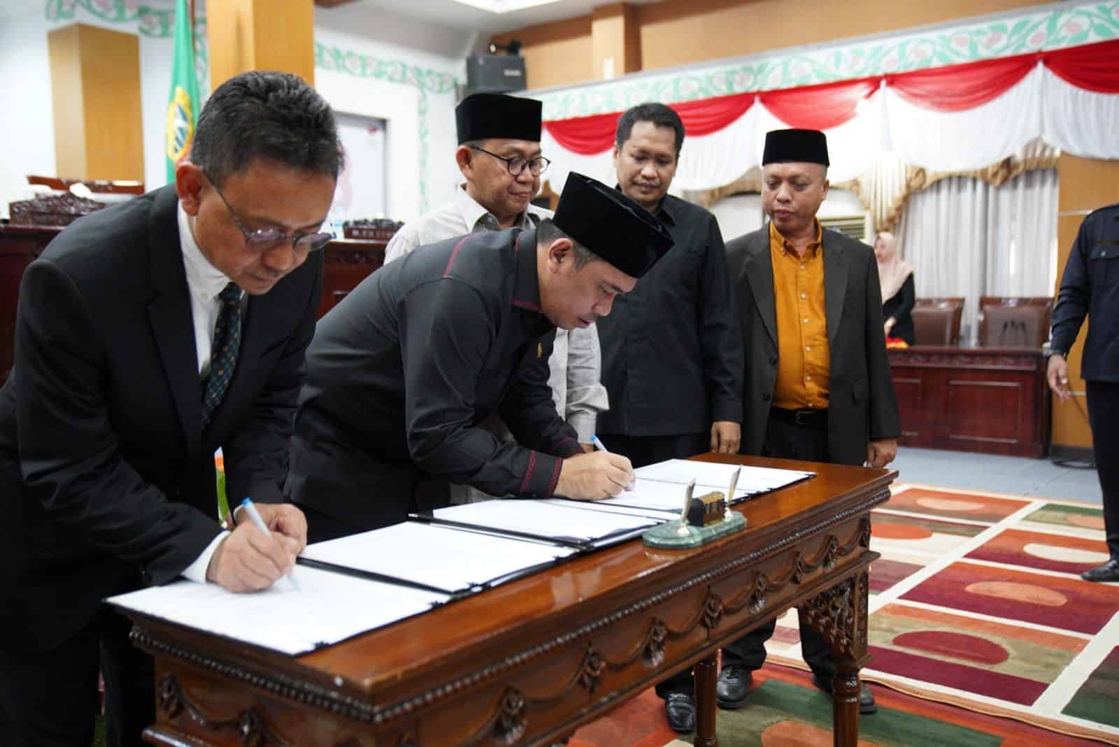 Tok! Enam Raperda Pemkot Pontianak Disahkan Jadi Perda, Apa Saja?