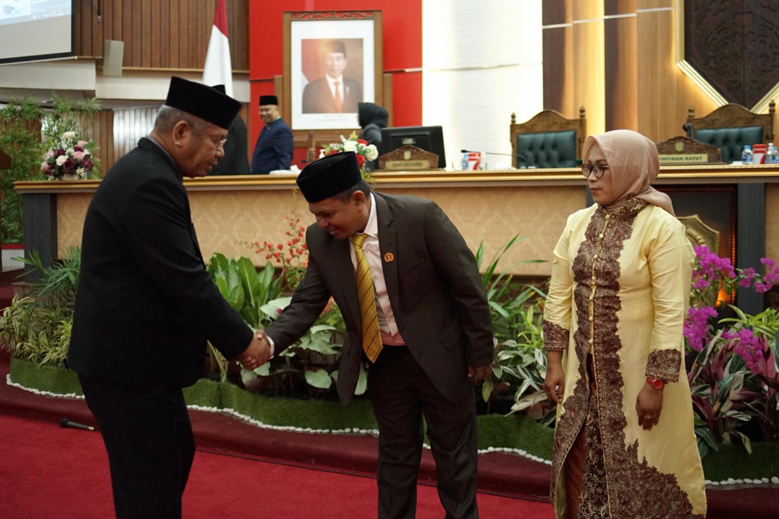 Sekda Harisson Hadiri Pelantikan M Nurdin Sebagai PAW Anggota DPRD Provinsi Kalbar