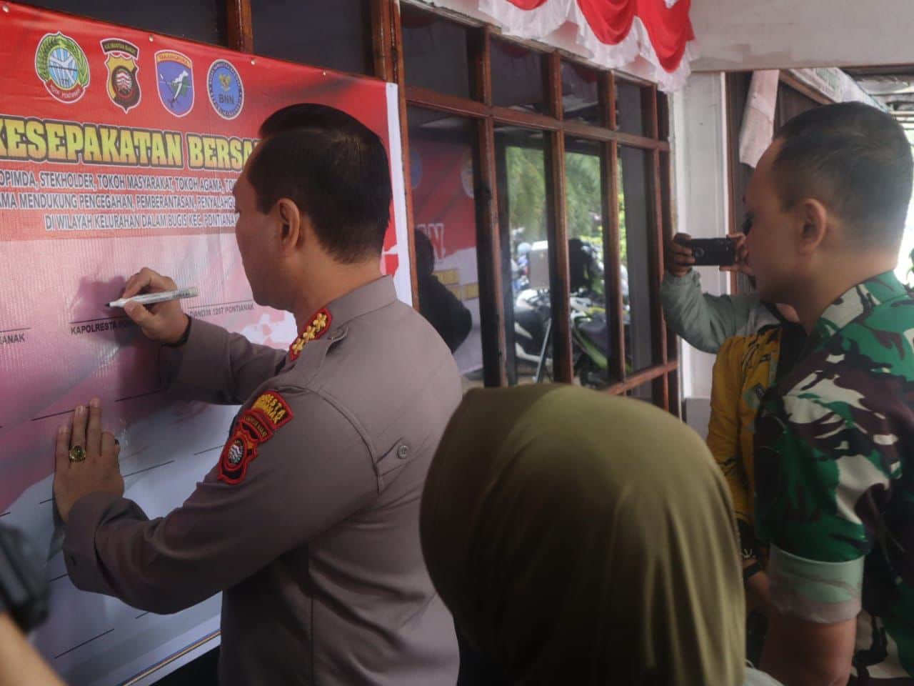 Polresta Pontianak Jadikan Kelurahan Dalam Bugis Sebagai Kampung Tangguh Bebas Narkoba