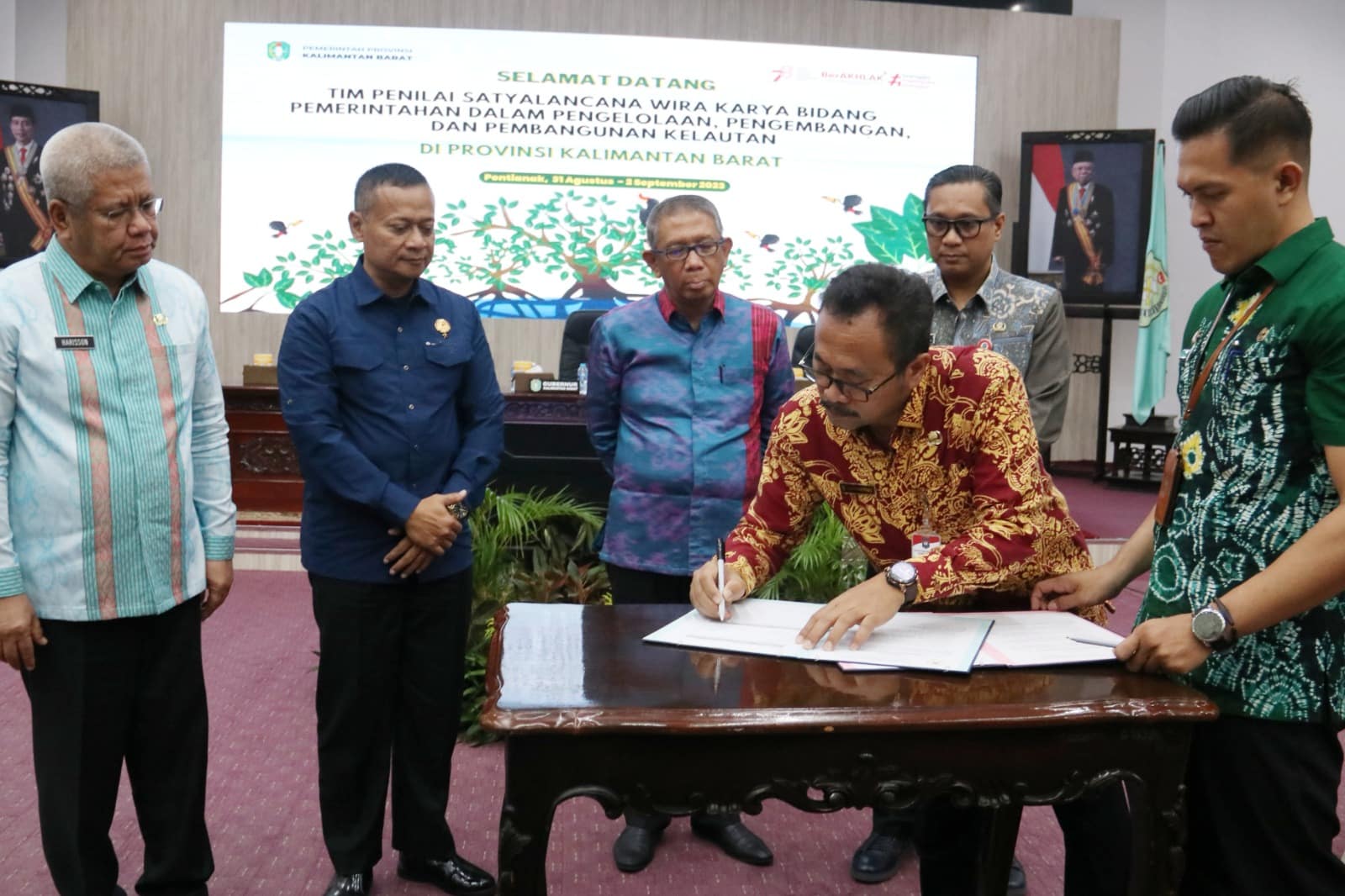 Orang Seluruh Dunia Bisa Tanam Pohon di Kalbar Melalui Aplikasi Sippohon