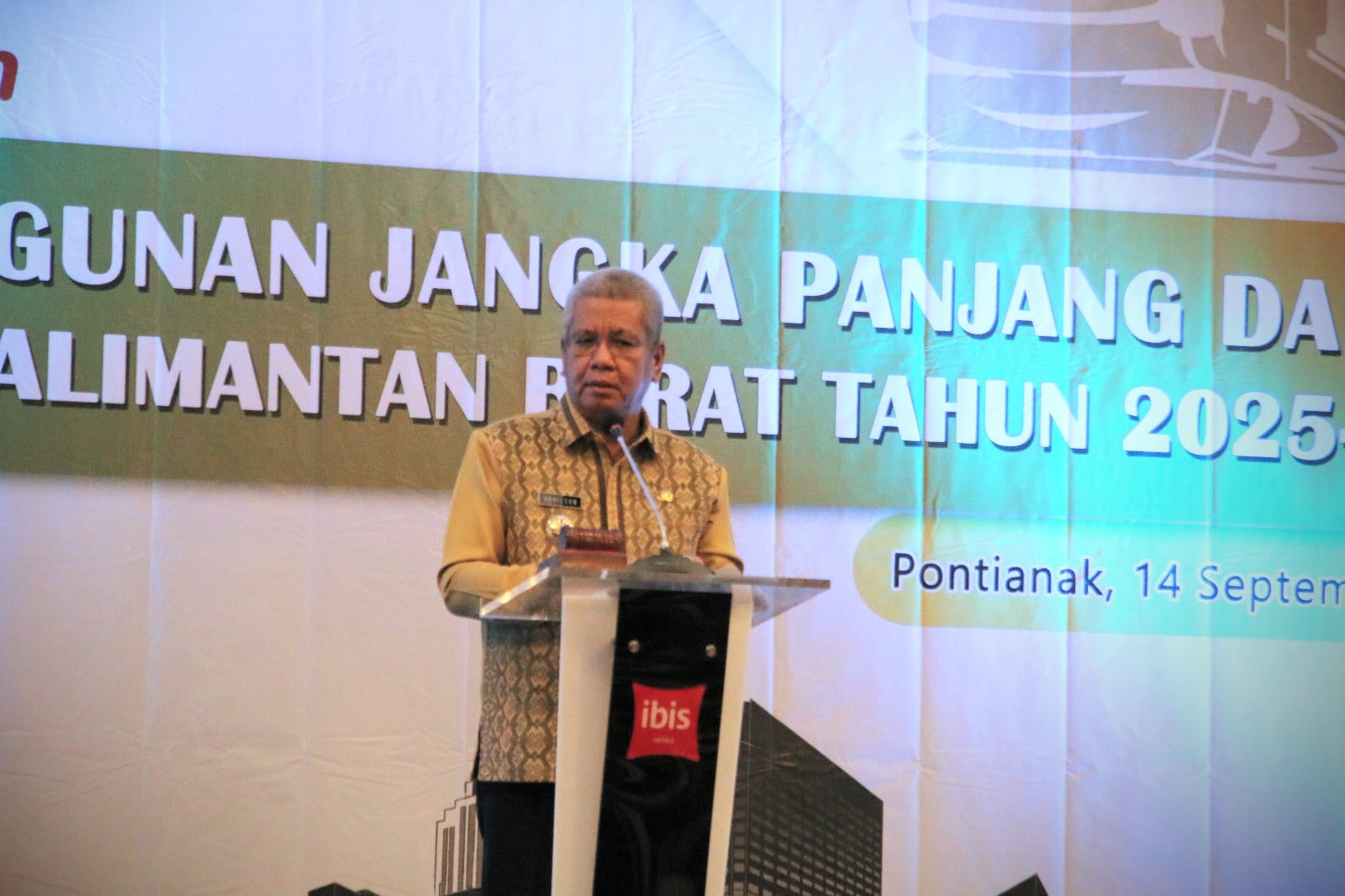 Harisson Buka Kick Off RPJPD Provinsi Kalbar 2025 - 2045