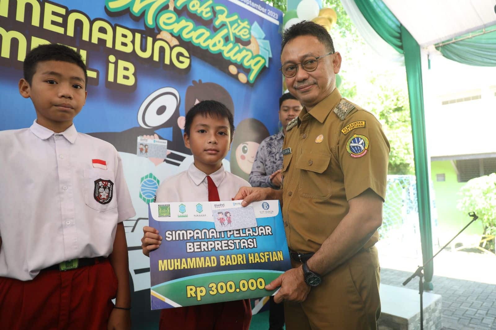 Kolaborasi Pemkot Pontianak, OJK dan Bank Kalbar Canangkan Gerakan Pelajar Gemar Menabung