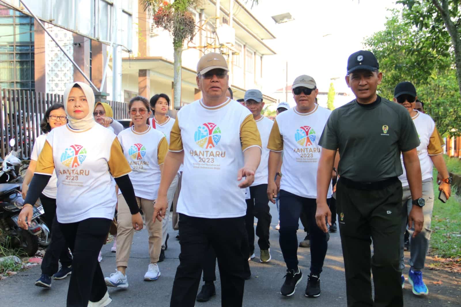 Buka Jalan Sehat Bahagia Peringati Hantaru 2023, Harisson Apresiasi Kinerja Kanwil BPN Kalbar