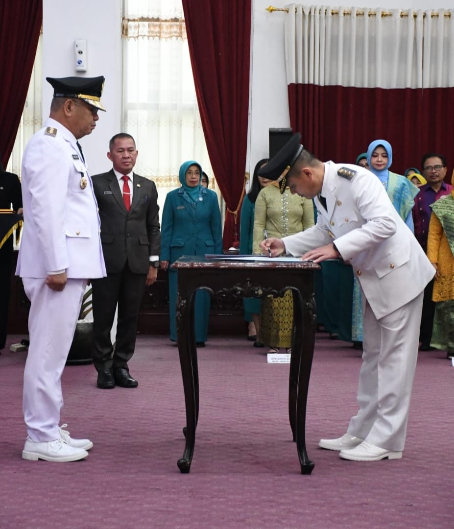 Romi Wijaya Resmi Jabat Pj Bupati Kayong Utara