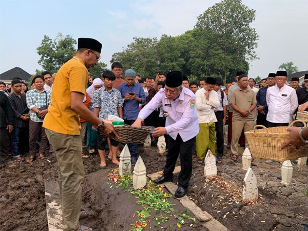 Ketua MW KAHMI Kalbar Tutup Usia, Pj Gubernur Hingga Sutarmidji Antarkan ke Peristirahatan Terakhir