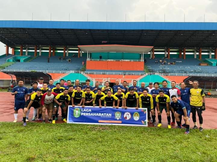 Laga Persahabatan ASN Pemprov Kalbar Vs ASN Ketapang