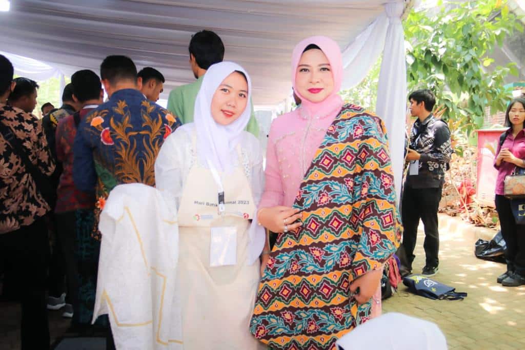 Mulai dari Istri Ma'ruf Amin Hingga Menteri Nadiem Apresiasi Keberhasilan Dekranasda Kalbar Bina Para Perajin Batik