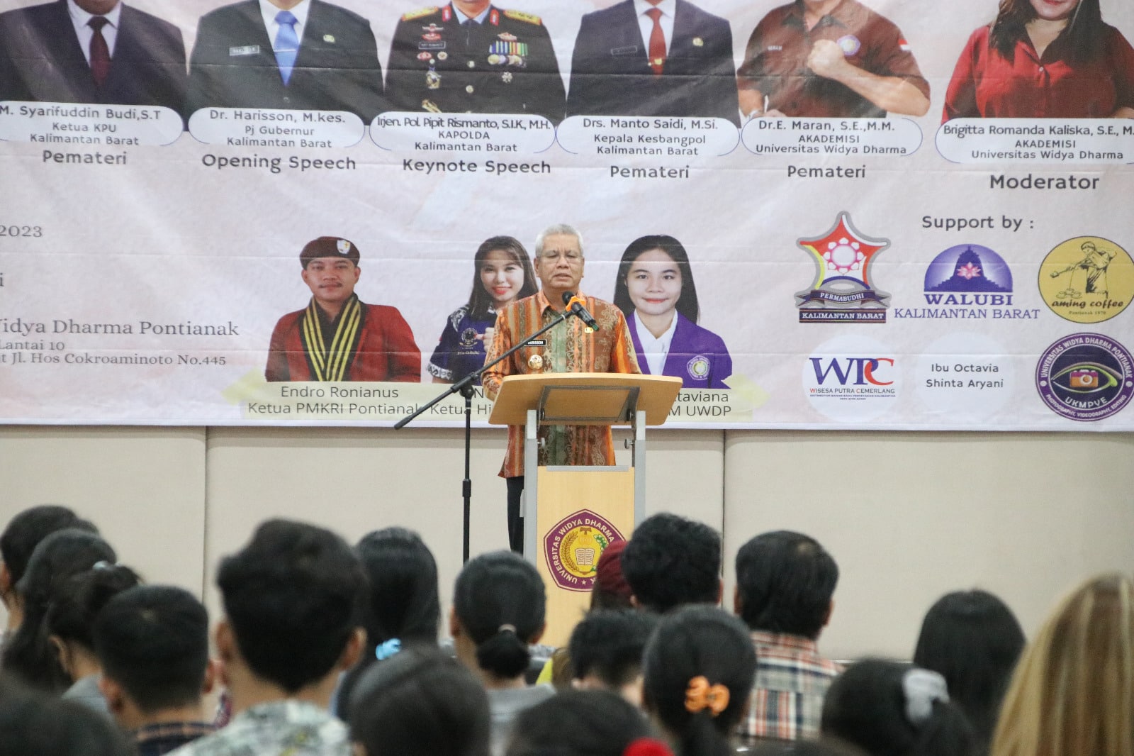 Harisson Buka Dialog Interaktif Soal Pemilu bersama Mahasiswa Universitas Widya Dharma