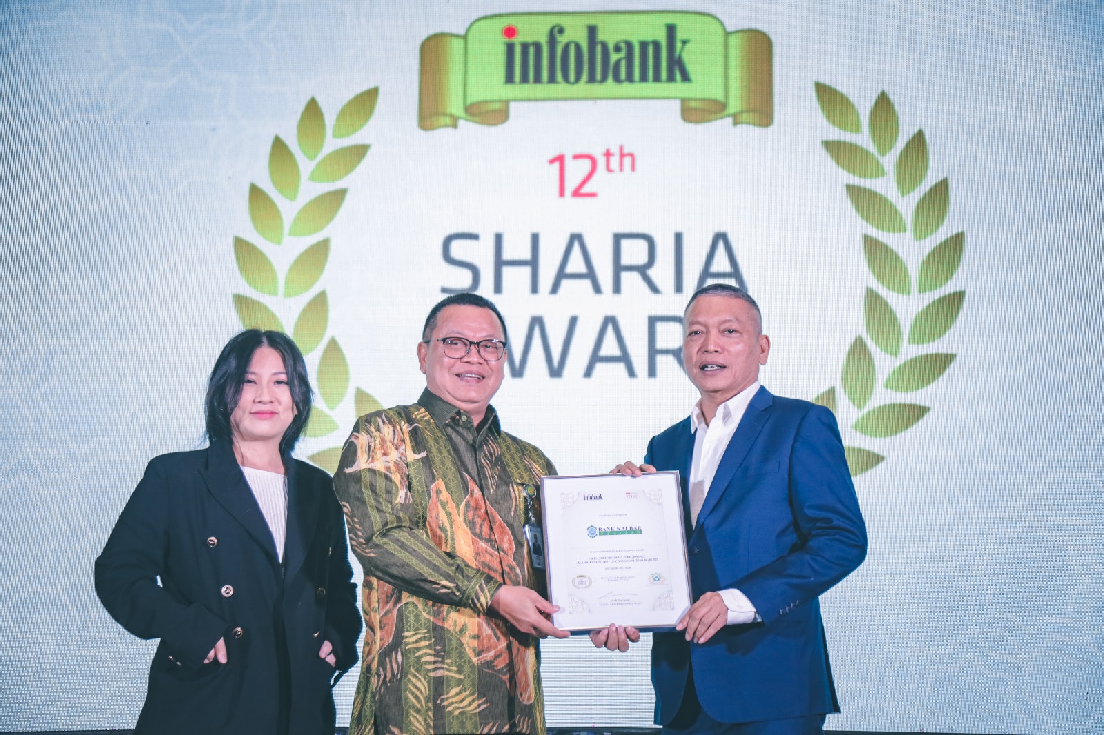 Kempinski Jadi Saksi, Bank Kalbar Rengkuh Predikat Kinerja "Sangat Baik" di Ajang Sharia Award 2023