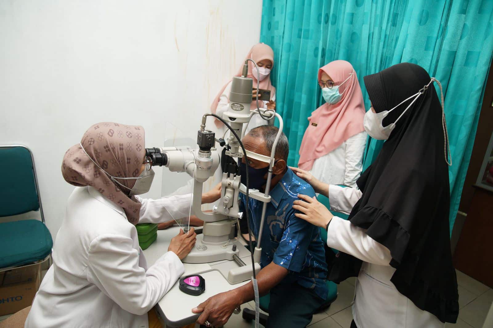 Rumah Sakit SSMA Pontianak Gelar Skrining Mata Gratis bagi Pasien Usia 40 Tahun ke Atas