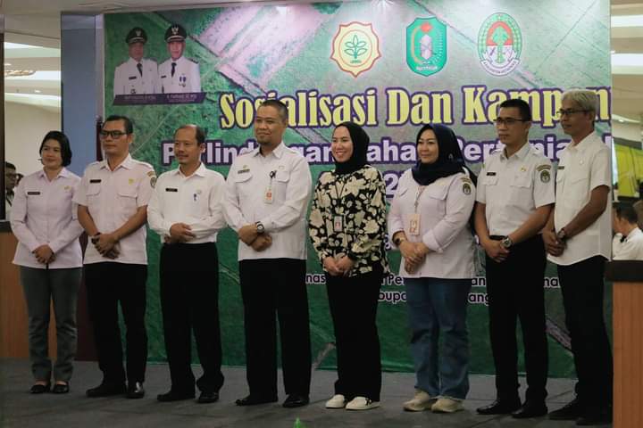 Wakili Bupati Ketapang, Maryadi Asmu'ie Buka Sosialisasi dan Kampanye Perlindungan LP2B Tingkat Kabupaten
