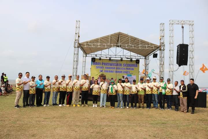 7 Kabupaten Ikuti Kejuaraan Sport Tourism Volly Pasir se-Kalimantan Barat di Ketapang