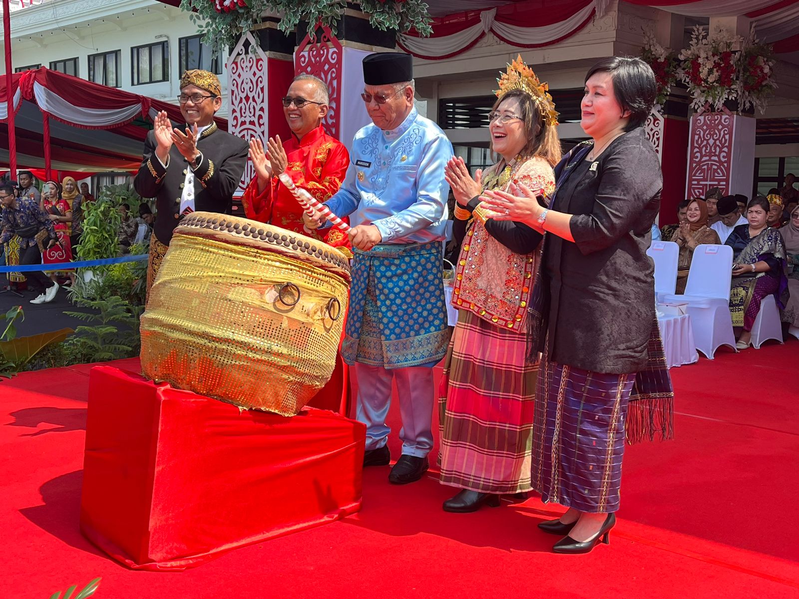 Pj Gubernur Kalbar Buka Event Nasional Festival HAM dan Peringatan Hari Jadi ke-22 Kota Singkawang