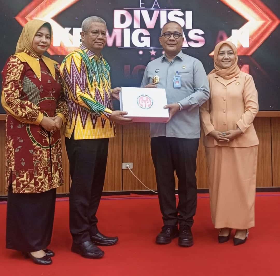 Kemenkumham Kalbar Gelar Pengantar Tugas Kepala Divisi Keimigrasian Tato Juliadin Hidayawan