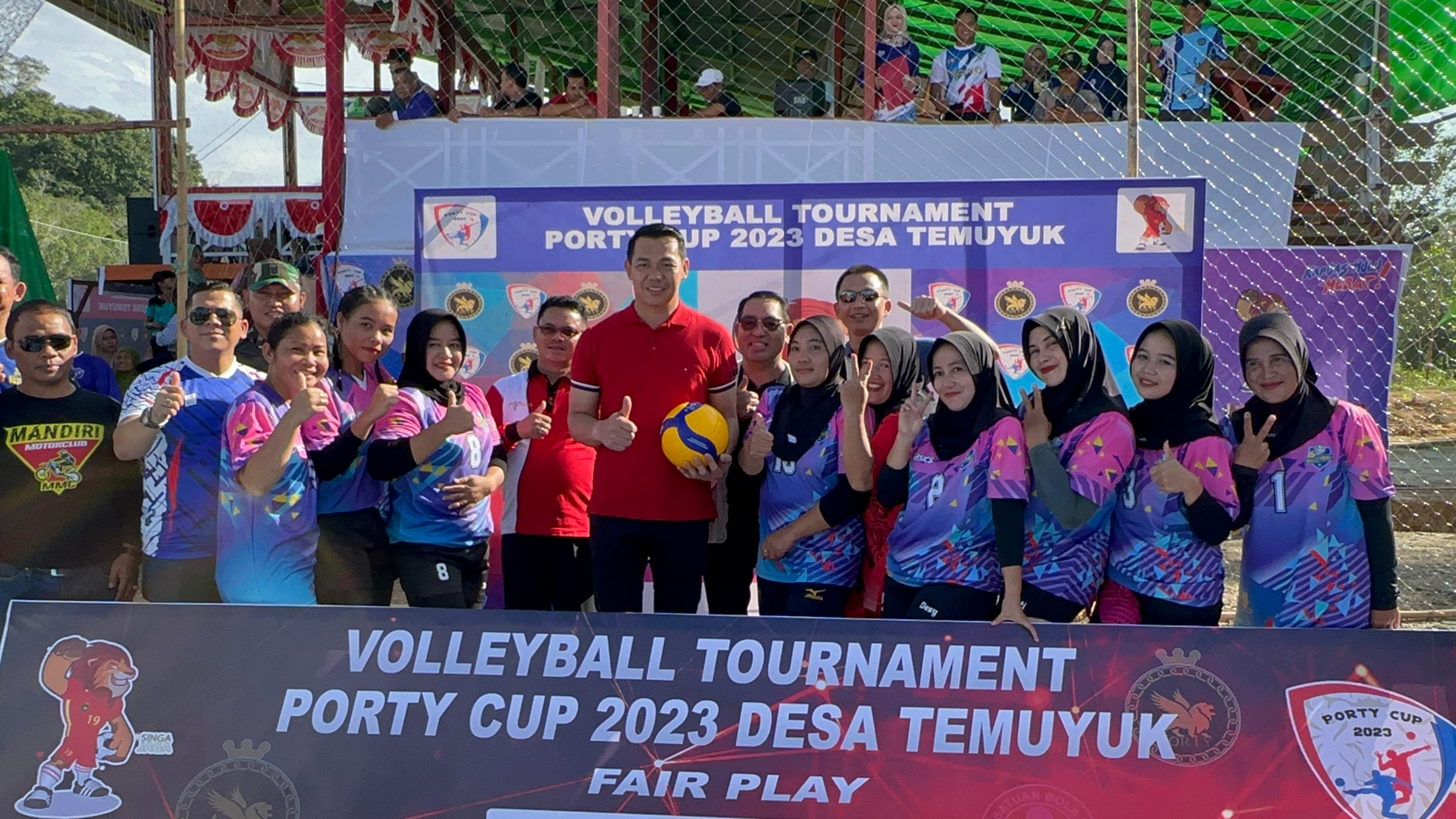 Bupati Kapuas Hulu Buka Turnamen Porty Cup 2023 di Desa Temuyuk Bunut Hulu