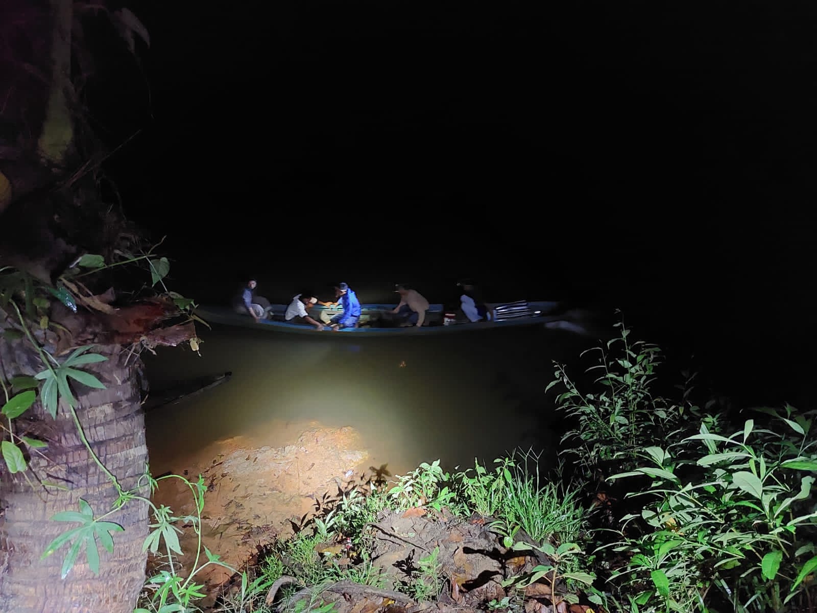 Pria 65 Tahun Dikabarkan Tenggelam di Sungai Sekadau, Polisi: Pencarian Terus Dilakukan