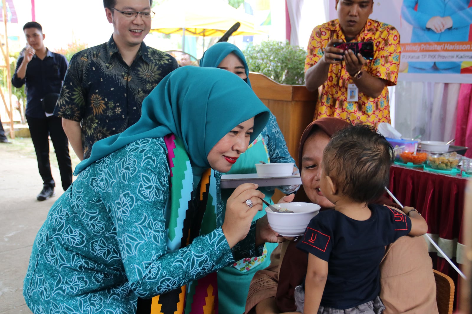 Windy Prihastari Ajak PKK se-Kalbar Ikut Lakukan Pembinaan ke Posyandu