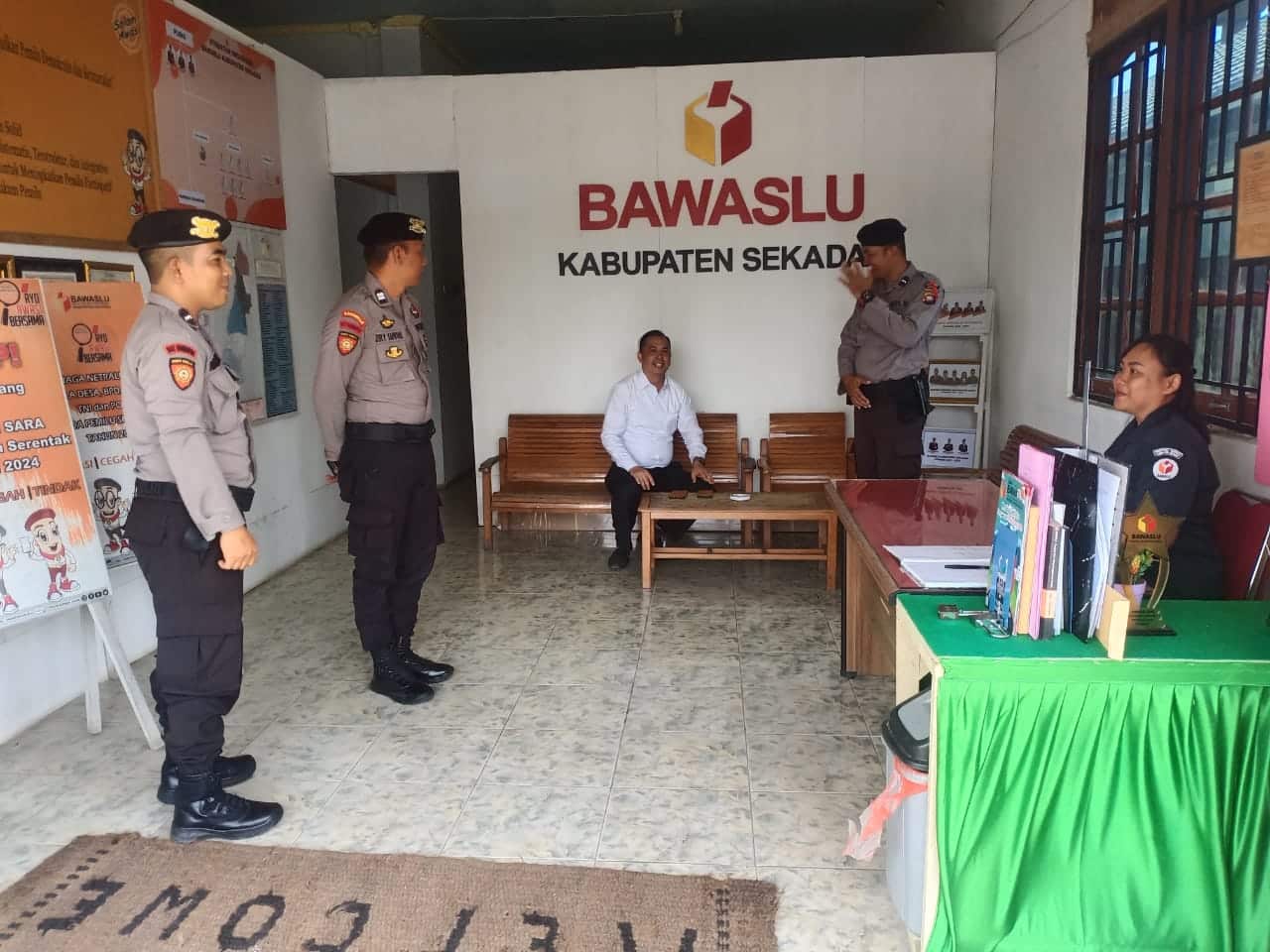 Jaga Proses Pemilu, Satgas Preventif OMB Kapuas Polres Sekadau Patroli ke Objek Vital
