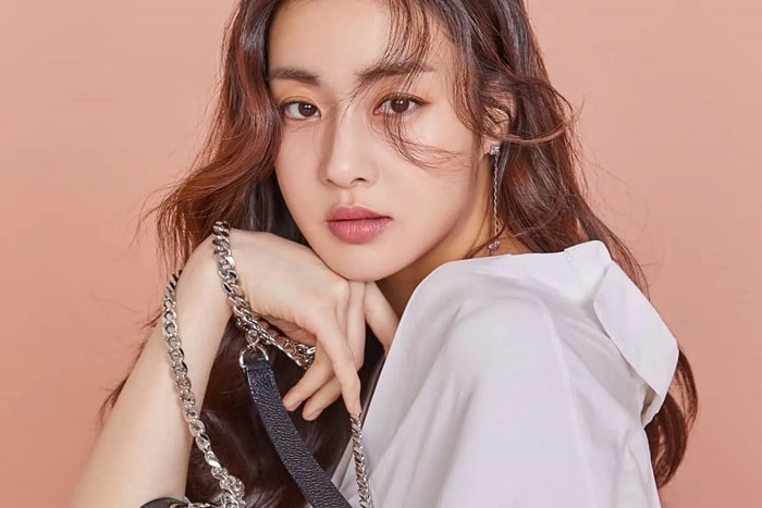 Kang Sora Umumkan Hamil Anak Kedua, Selamat!