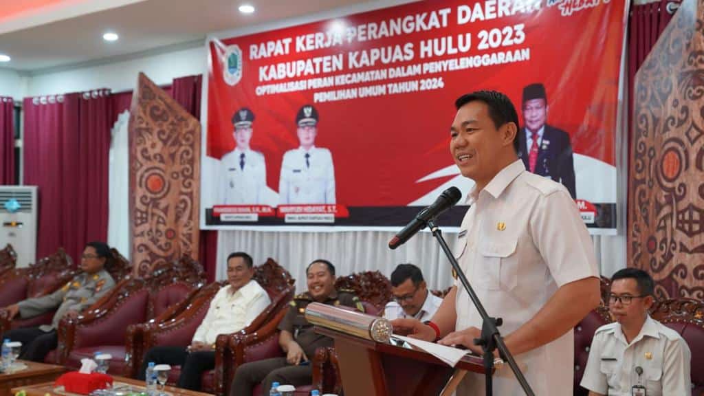 Hadapi Pemilu 2024, Bupati Fransiskus Diaan Kumpulkan Para Camat dan Kepala OPD