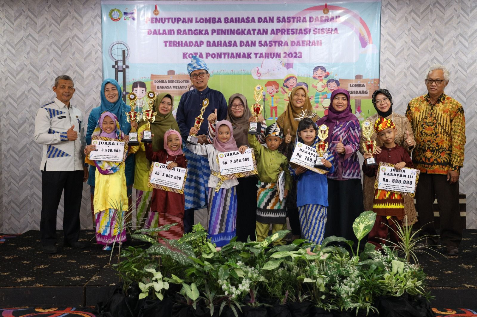 Nadhira dari SDN 16 Pontianak Juarai Lomba Berceloteh Bahasa Melayu