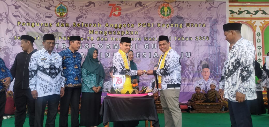 Romi Wijaya Apresiasi Perjuangan Guru dalam Mencerdaskan Bangsa