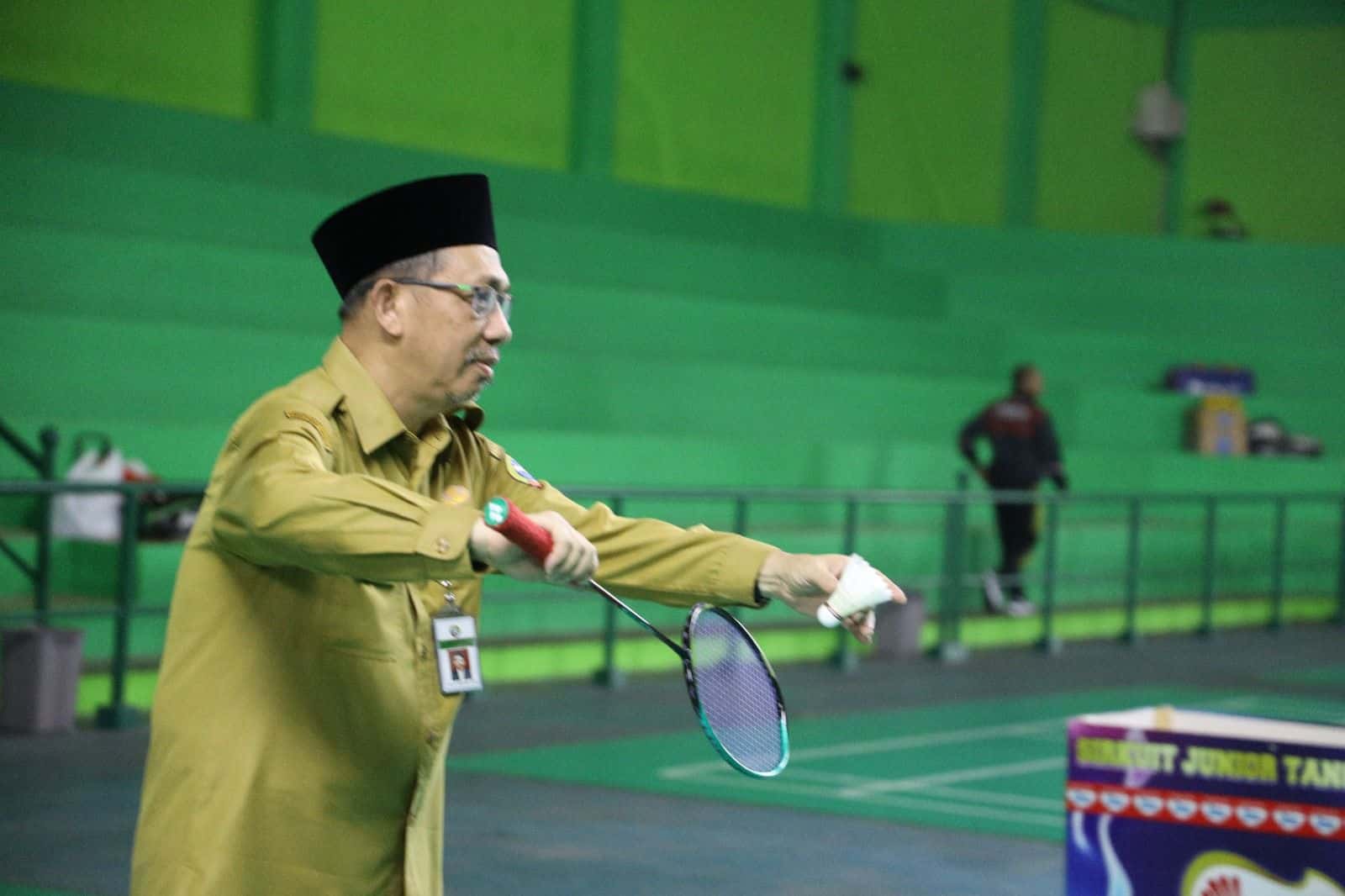 Perkuat Solidaritas antar ASN Pemkot Pontianak Lewat Pertandingan Bulu Tangkis