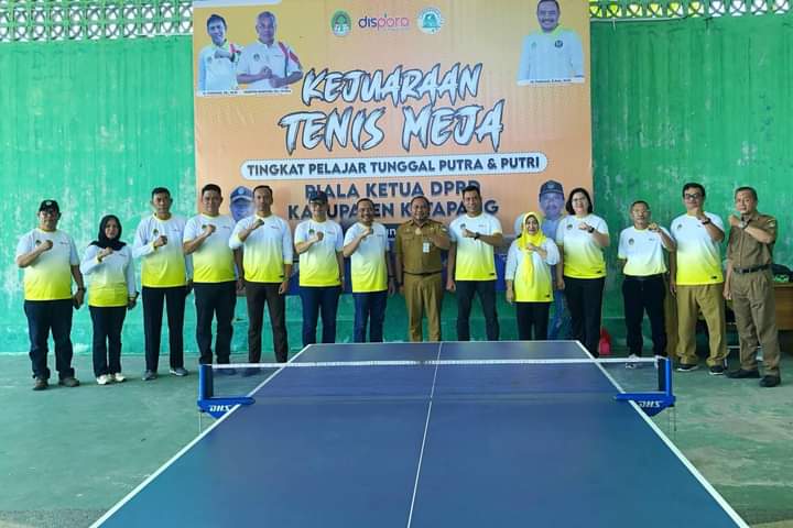 Asisten III Setda Ketapang Hadiri Pembukaan Kejuaraan Tenis Meja Tingkat Pelajar