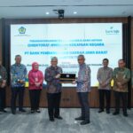 { \Illuminate\Support\Str::words($kategorix->post_title, 30, '') }}