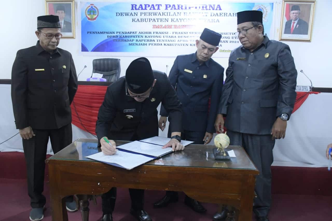 Pj Bupati Romi dan DPRD Setujui Raperda APBD 2024