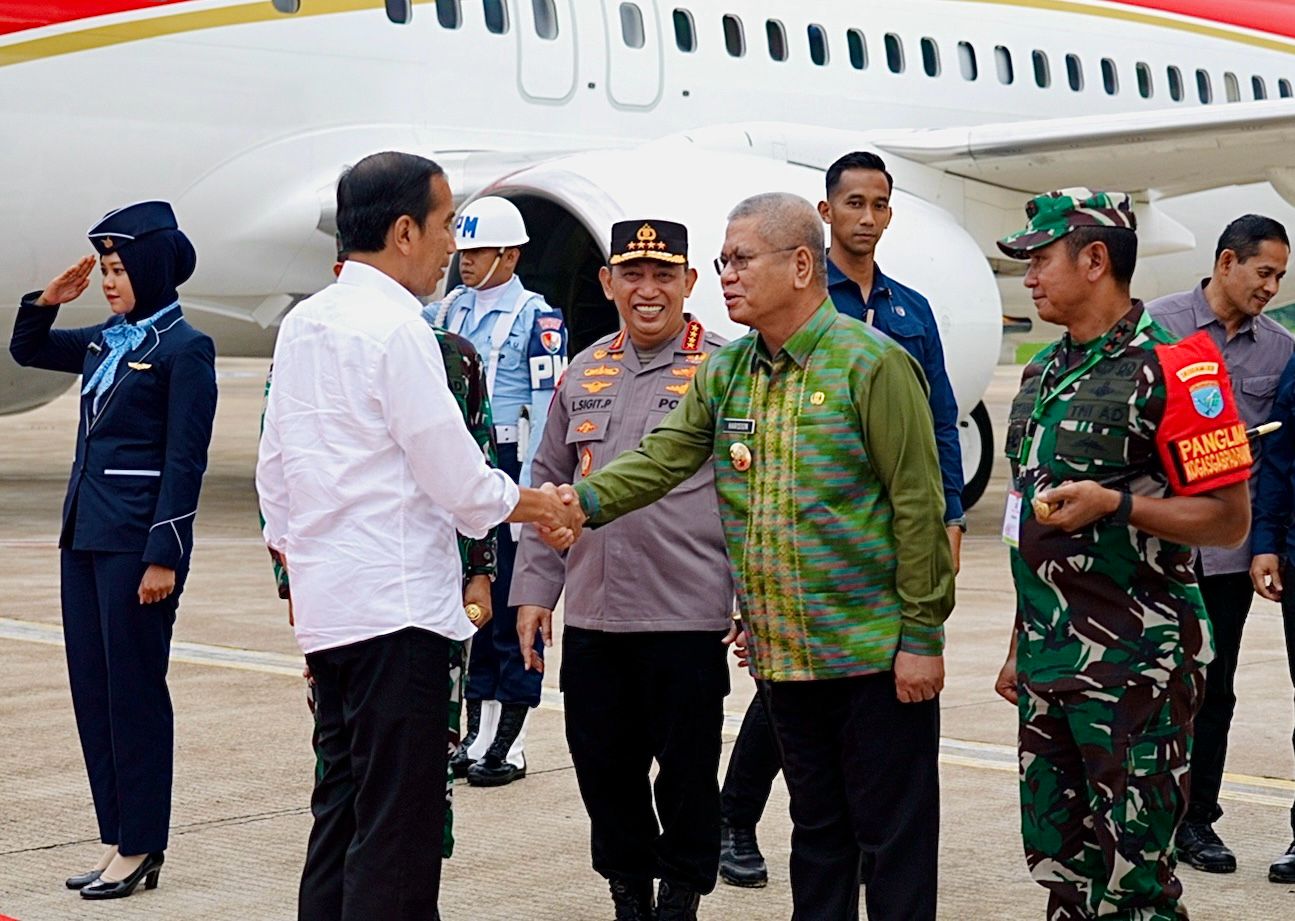 Pj Gubernur dan Forkopimda Kalbar Sambut Kedatangan Presiden Jokowi