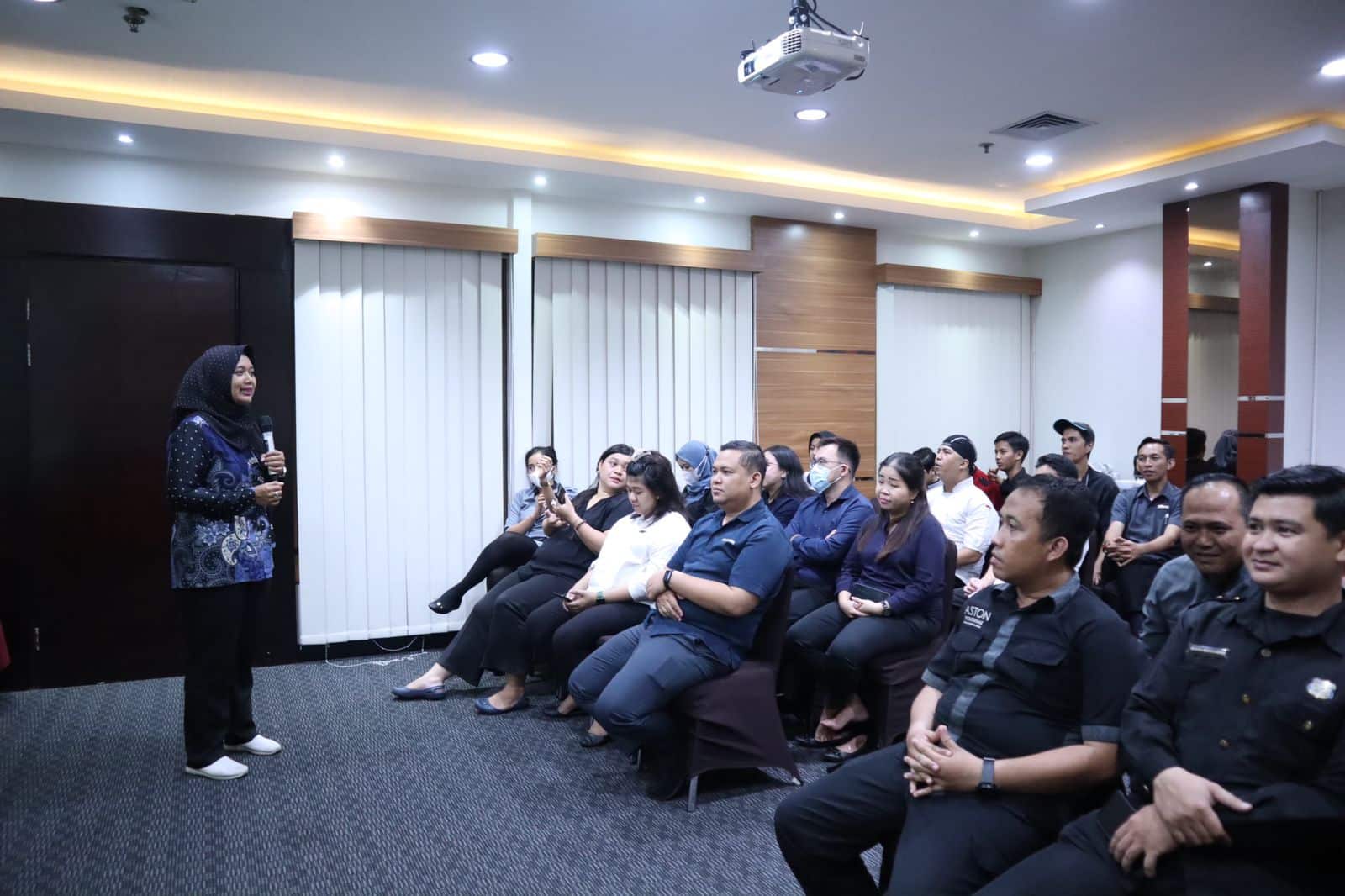 ASTON Pontianak bersama KPA Pontianak Sosialisasikan HIV/AIDS