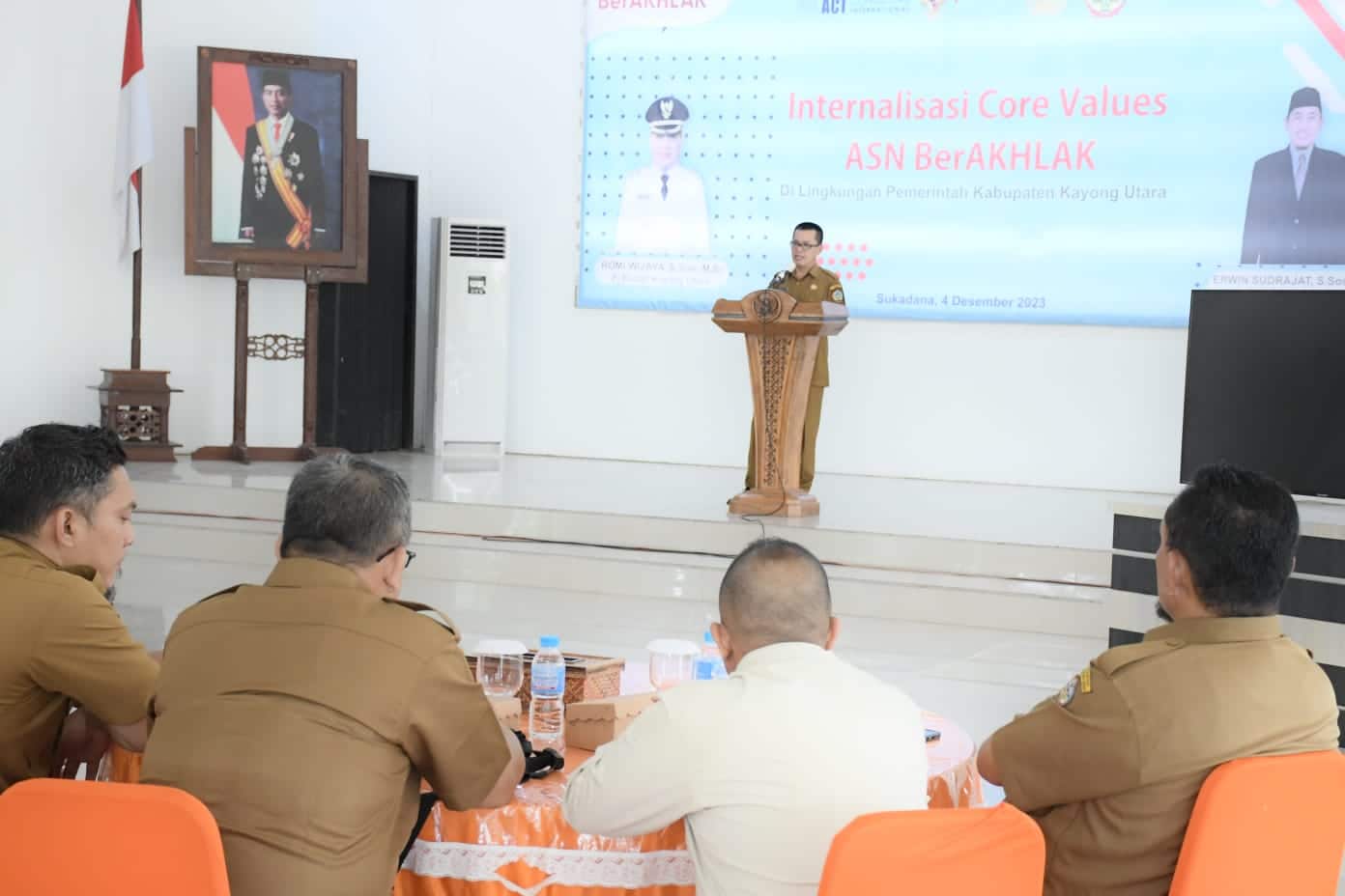 Dorong ASN BerAkhlak dan Berkelas: Langkah Pemerintah Kayong Utara Menuju Indonesia Emas 2045