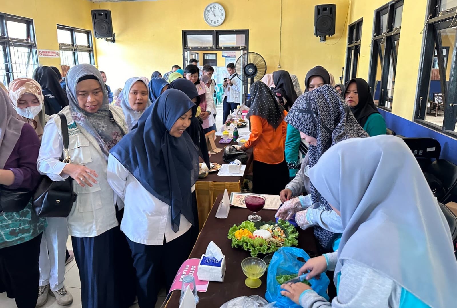 Srikandi PLN Ajak Warga Olah Asupan Sehat Untuk Cegah Stunting