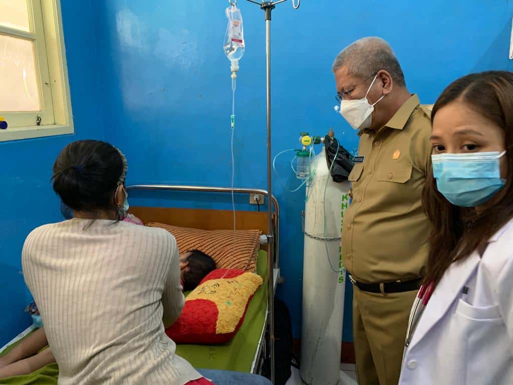 Kunjungi Pasien DBD di RSUD Sanggau, Pj Gubernur Kalbar Minta Bupati Serius