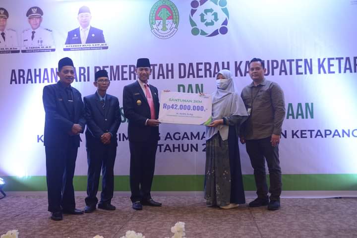 Farhan Sebut BPJS Ketenagakerjaan kepada Pembimbing Agama Wujud Kepedulian Pemerintah Daerah