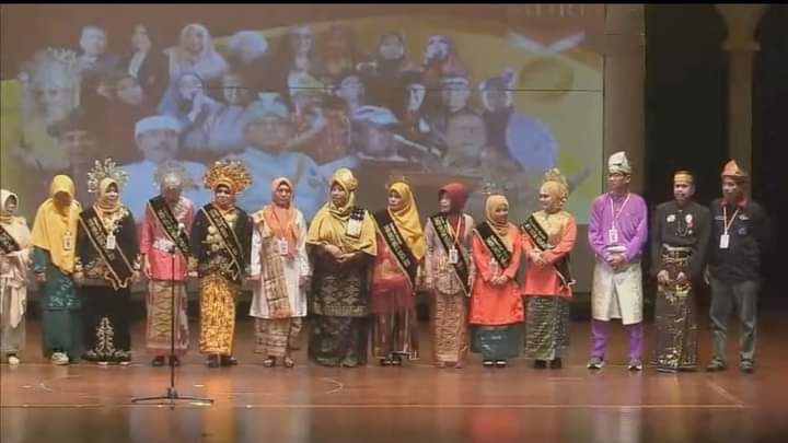 SDN 04 Benua Kayong Ketapang Raih Penghargaan Ajang Syair Internasional Tahun 2023