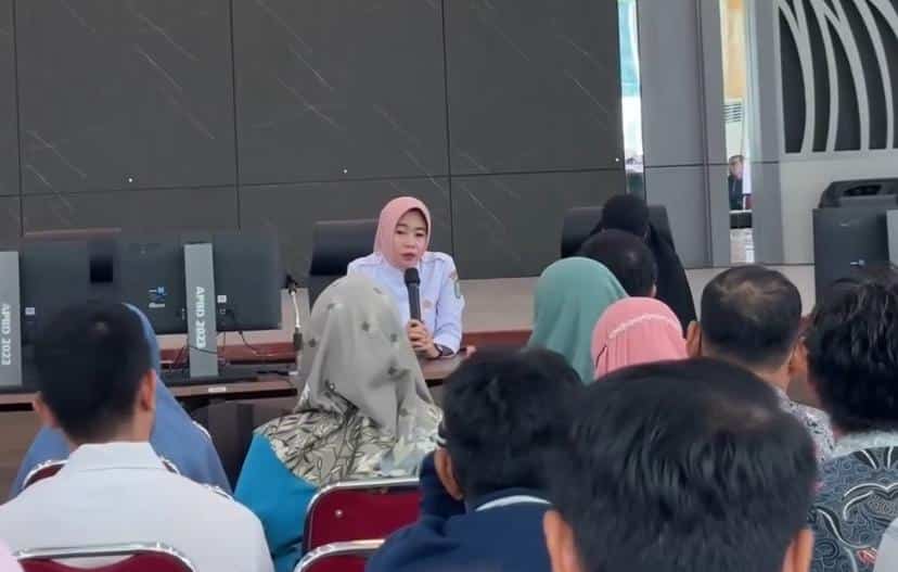 Kadisdikbudpar Kalbar Ingatkan Para Kepsek Hati-hati Gunakan Dana BOS