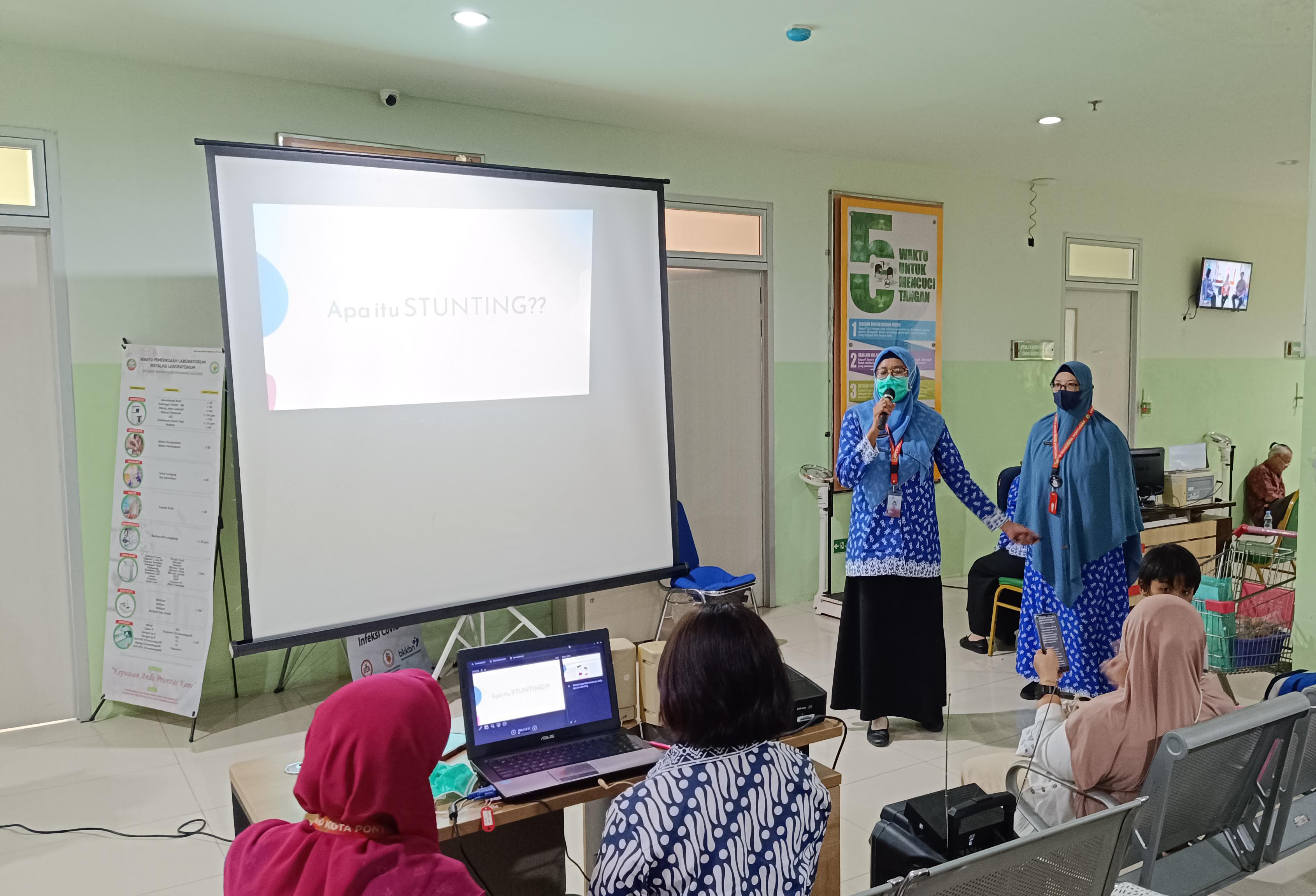 RSUD SSMA Pontianak Gelar Penyuluhan MPASI Kaya Protein dan Bagi Telur Gratis Cegah Stunting