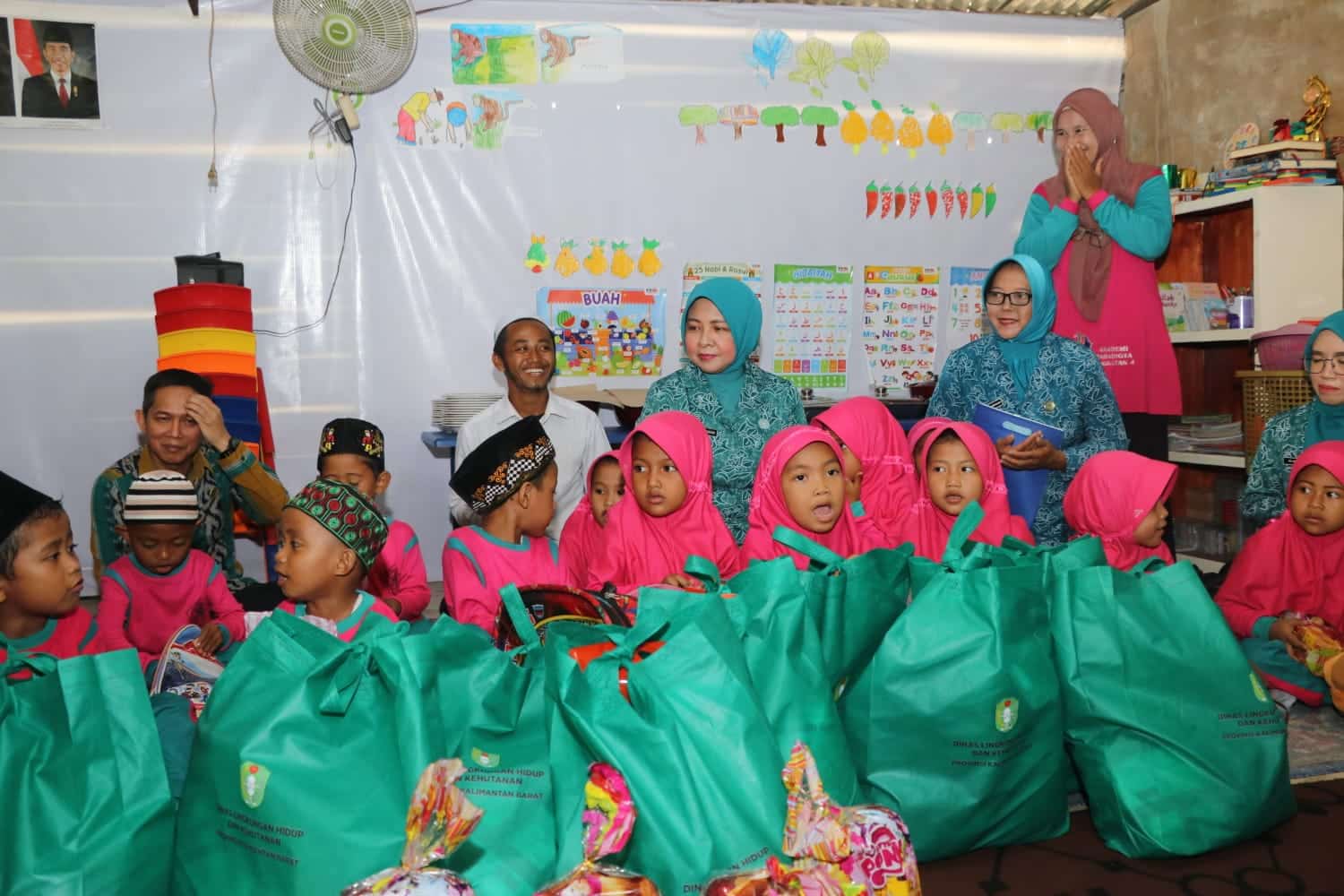 Pj Ketua PKK Kalbar Ingatkan Pentingnya Pendidikan Anak Sejak Usia Dini