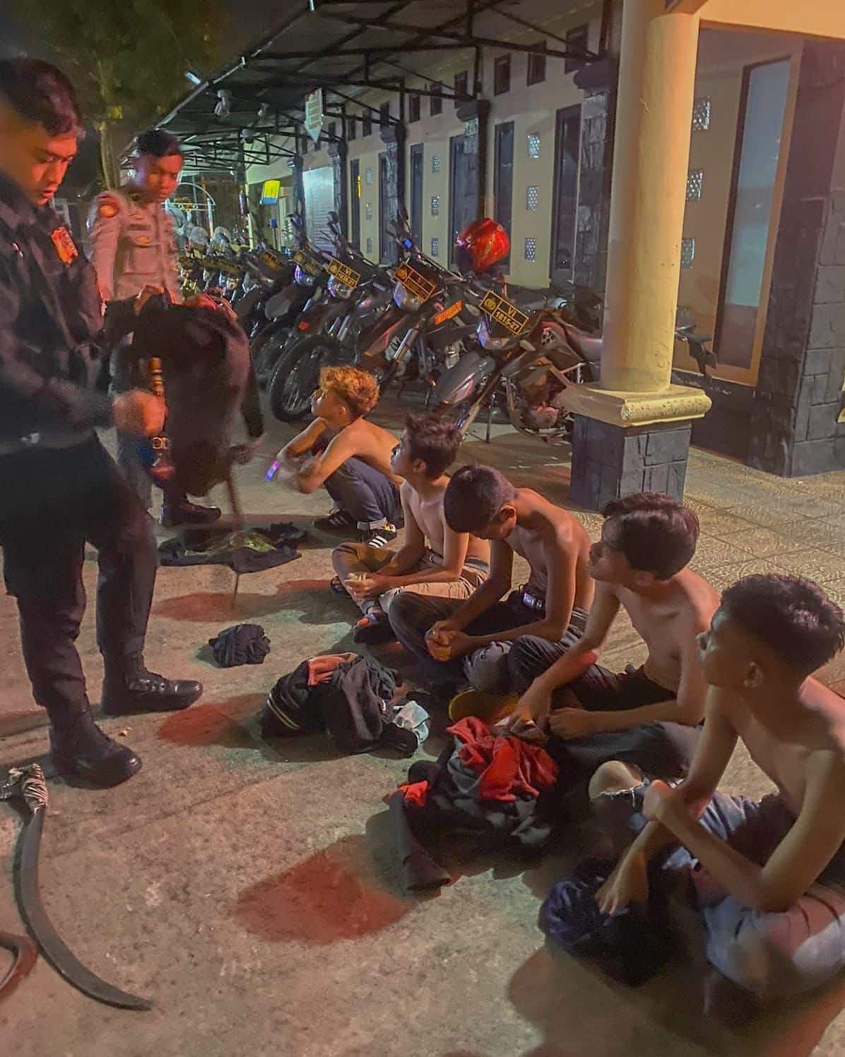 Polresta Pontianak Amankan 5 Remaja yang Acungkan Sajam ke Pengunjung Bundaran Digulis