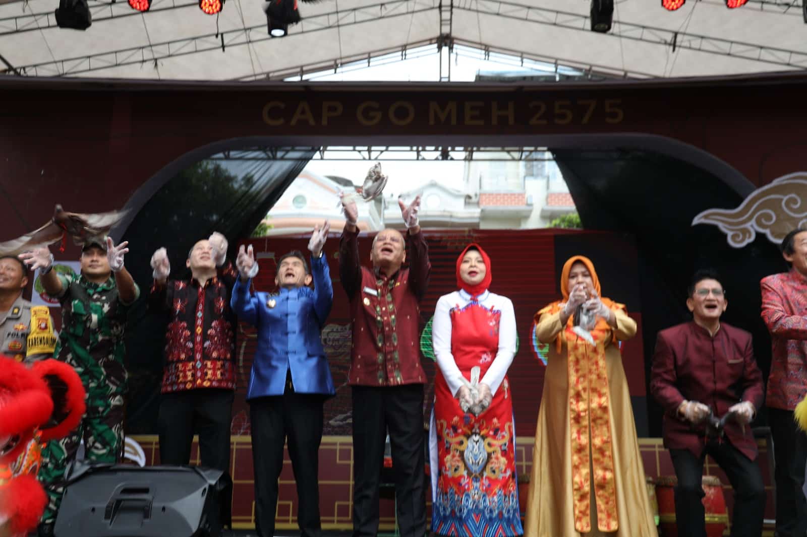 Festival Cap Go Meh di Pontianak Suguhkan Beragam Kuliner dan Hiburan
