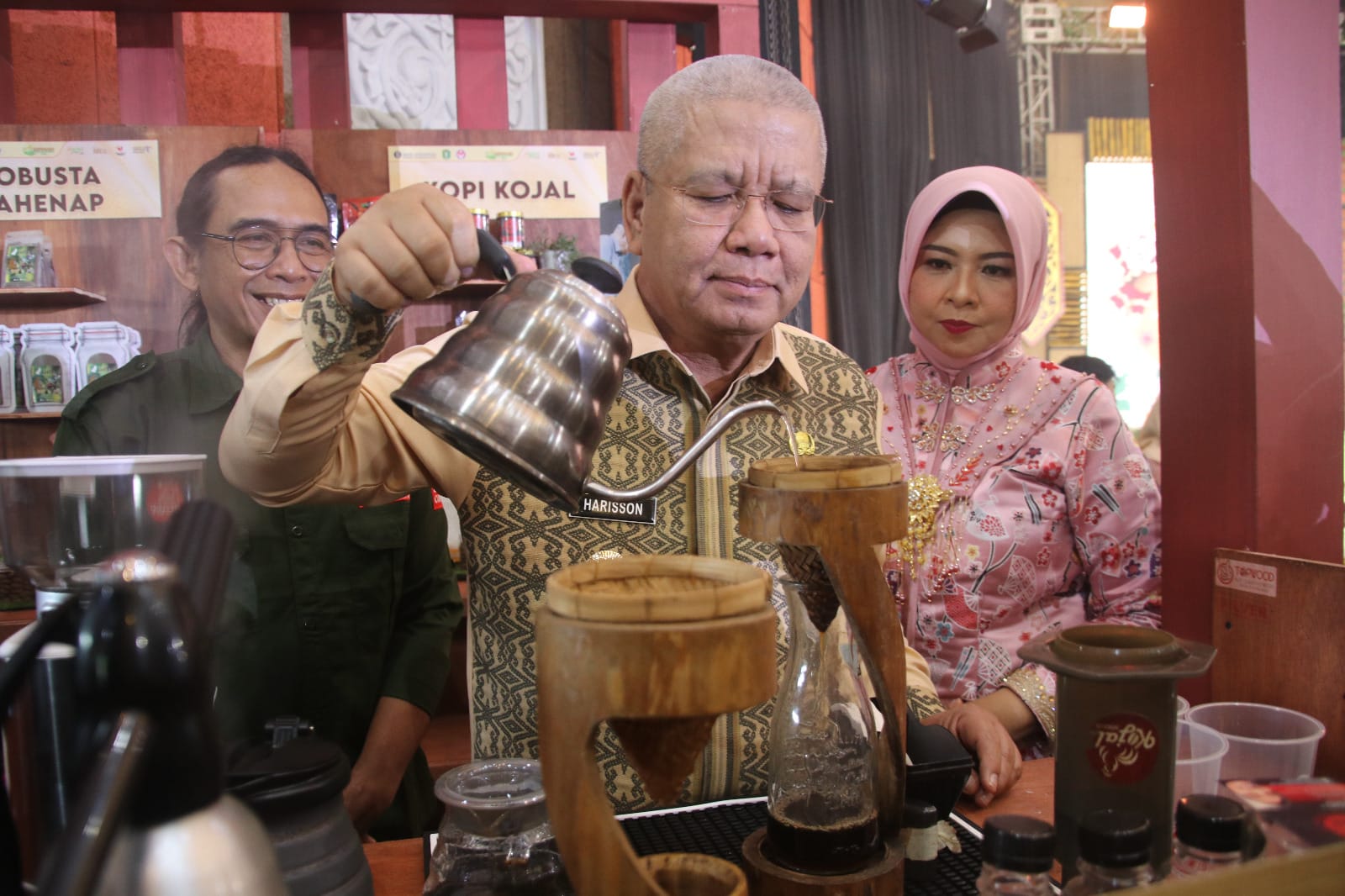 Pj Gubernur Harisson Buka Saprahan Khatulistiwa IV 2024