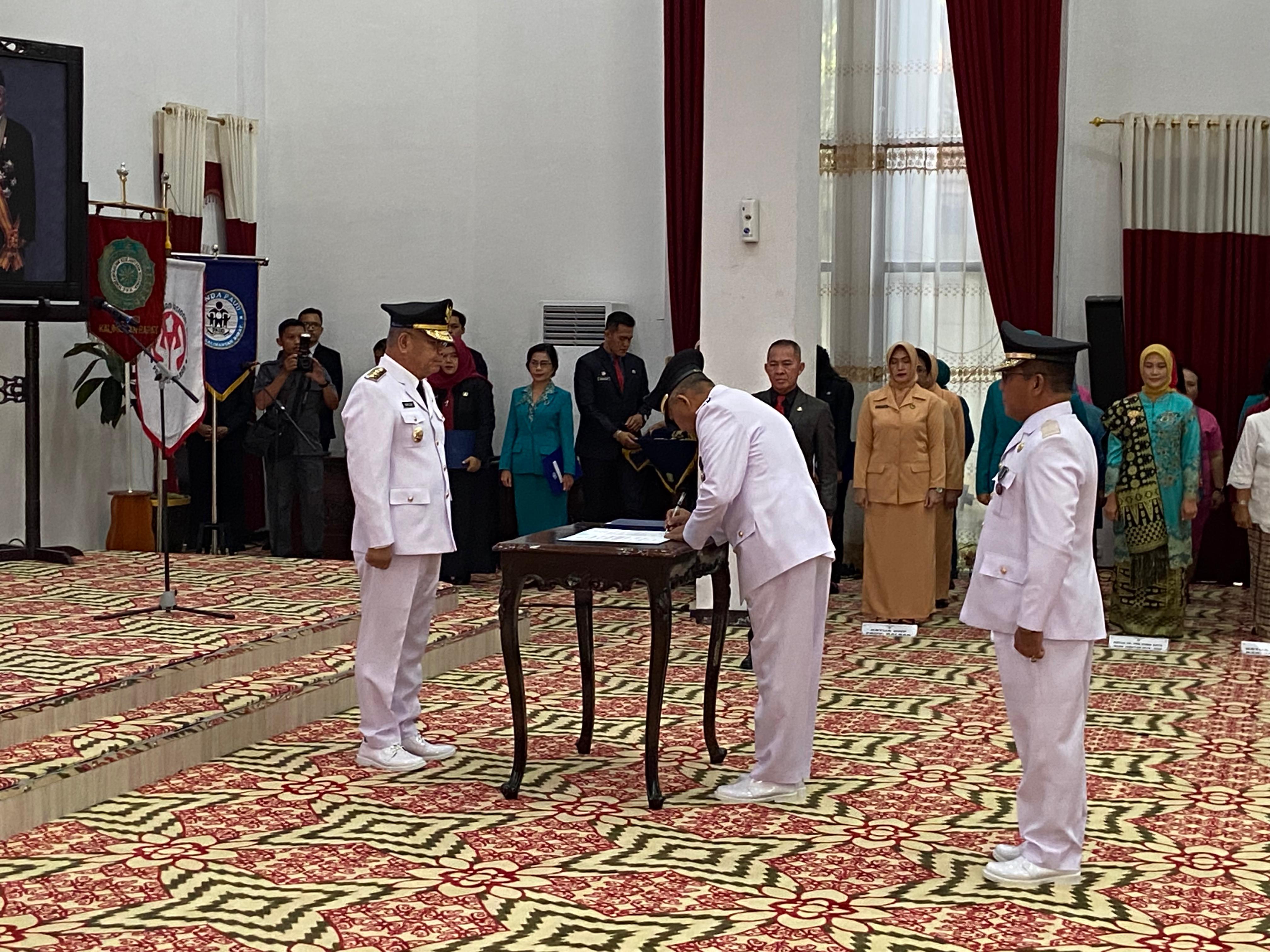 Resmi Dilantik, Syarif Kamaruzaman dan Suherman Siap Jalankan Arahan Presiden dan Pj Gubernur Kalbar