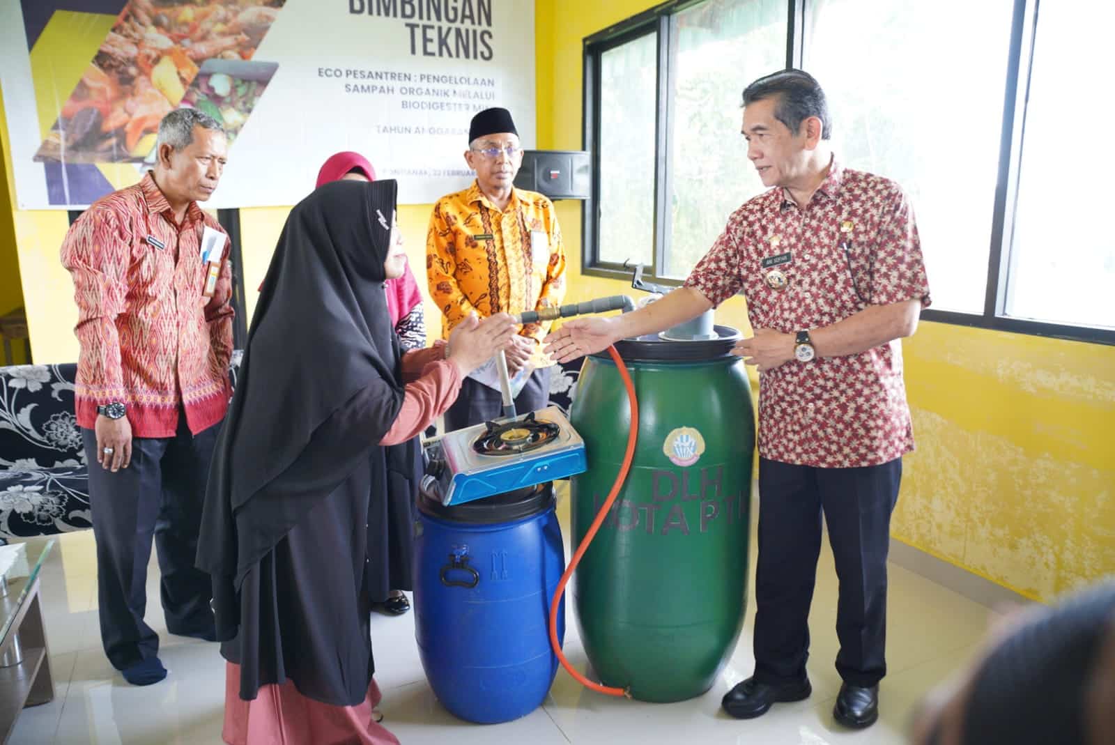 Siswa Pesantren Ikut Bimtek Pengelolaan Sampah Organik