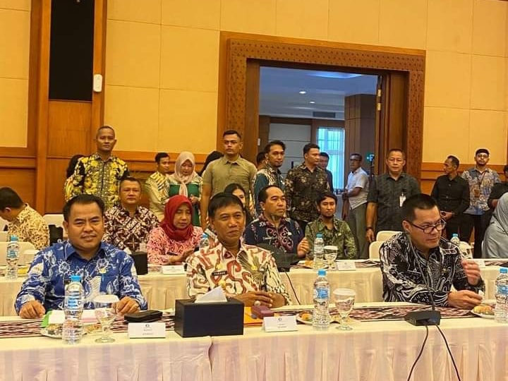 Rakor Terkait Inflasi: Wabup Ketapang Laporkan Soal Kondisi Jalan kepada PJ Gubernur Kalbar