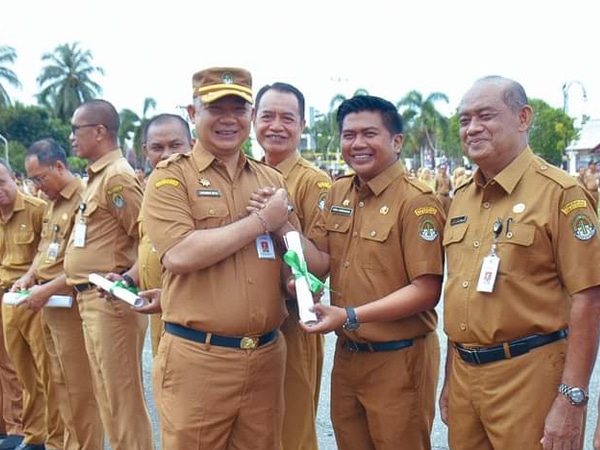 Sejumlah ASN Pemerintah Kabupaten Ketapang Terima Penghargaan