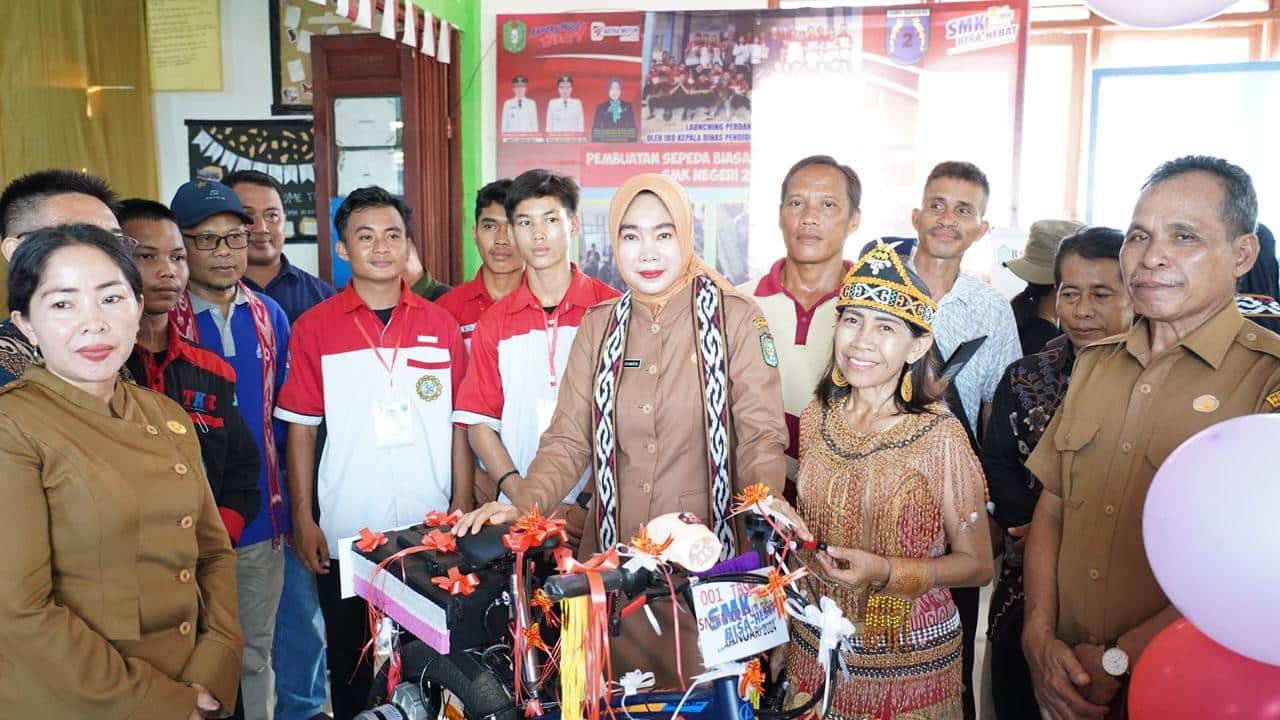 Luncurkan Sepeda Listrik Buatan Siswa SMK 2 Kapuas Hulu, Rita: Potensi Jadi Produk Unggulan
