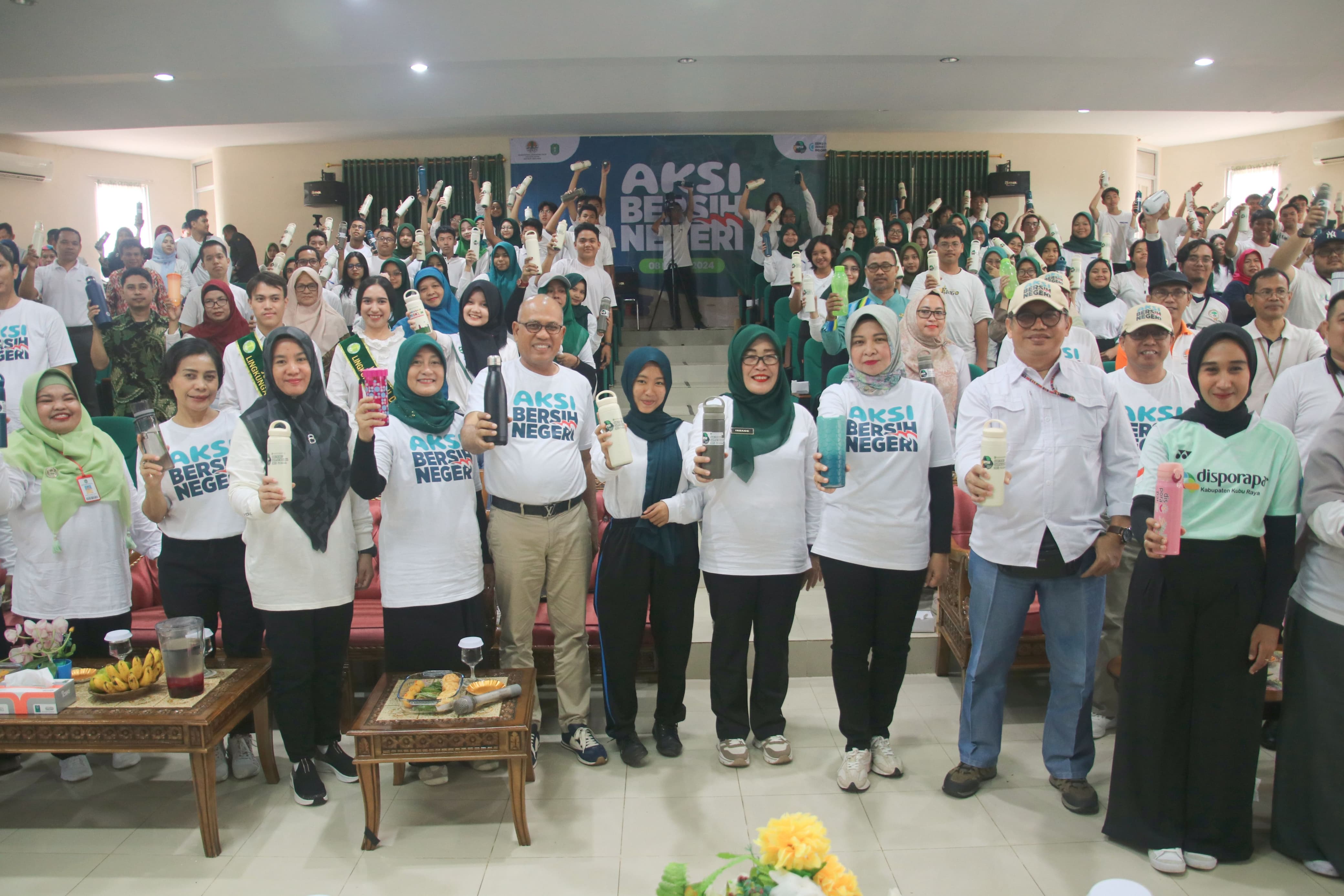 Setop Sampah Plastik, Pemprov Kalbar Kampanyekan Penggunaan Tumbler di Momen HSPN 2024