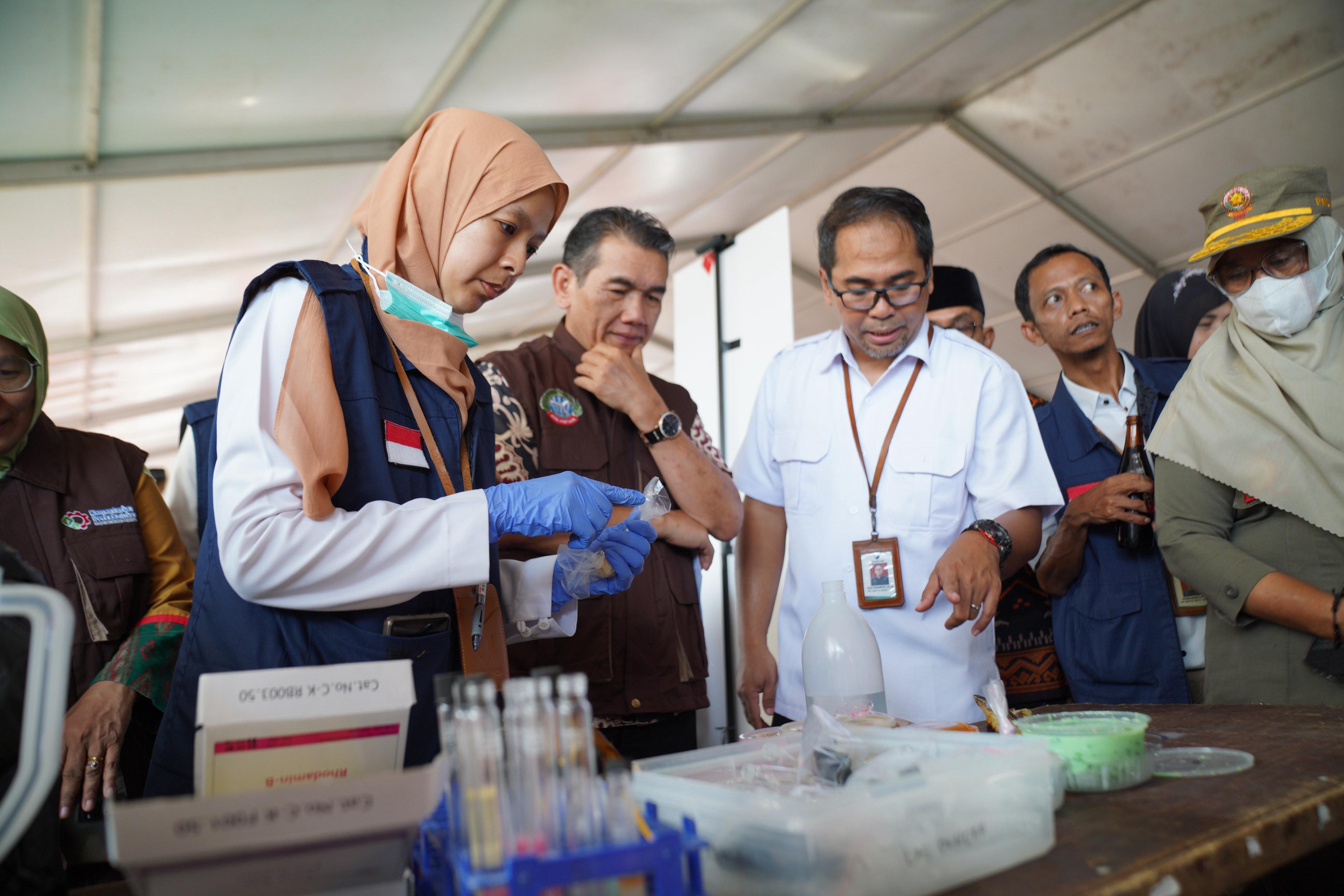 Hasil Uji Sampel Bahan Berbahaya Nyatakan Takjil di Pasar Juadah Pontianak Aman Dikonsumsi